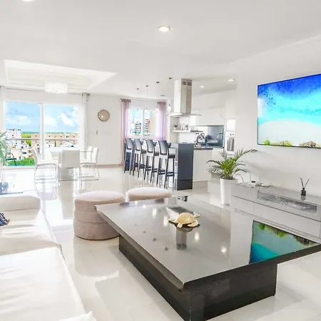 Three-Bedroom Apartment - The Castle III